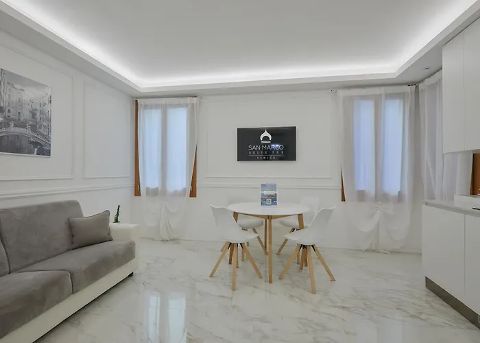 San Marco Suite 755